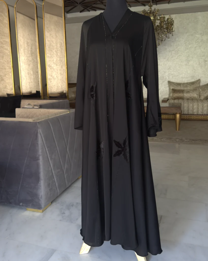 Abaya noire à perles, style Dubaï, manches amples – Janah al-Sahar, Diwan Reem